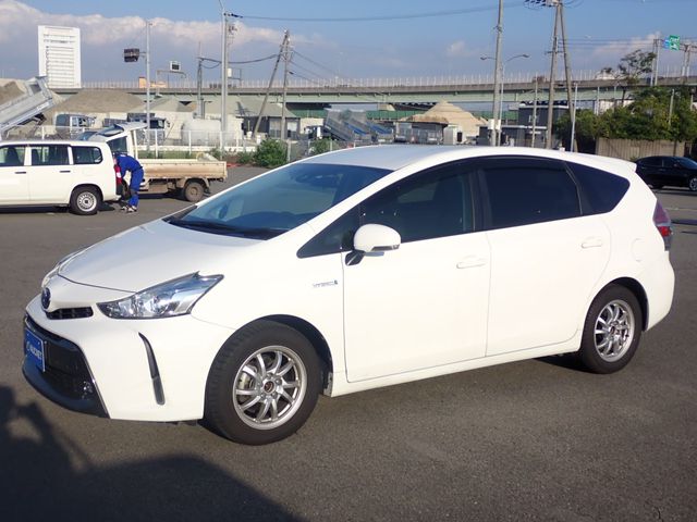 Toyota PRIUS ALPHA 2018-10 21690-5