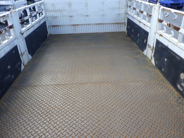 Isuzu ELF TRUCK 2017-09 186110-6