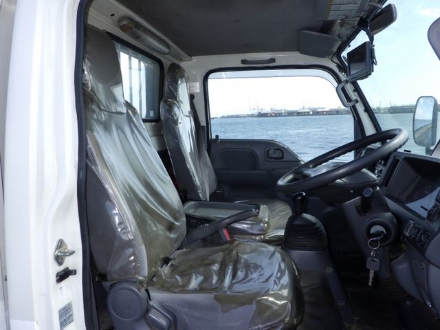 Isuzu ELF TRUCK 2017-09 186110-1