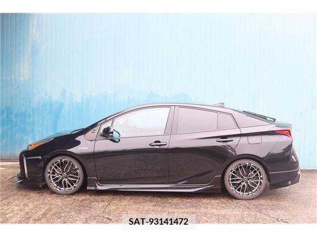 Toyota PRIUS 2019-04 346948-4