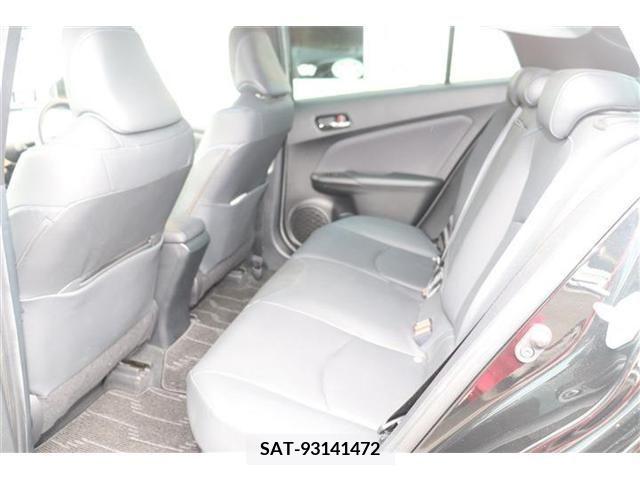 Toyota PRIUS 2019-04 346948-15