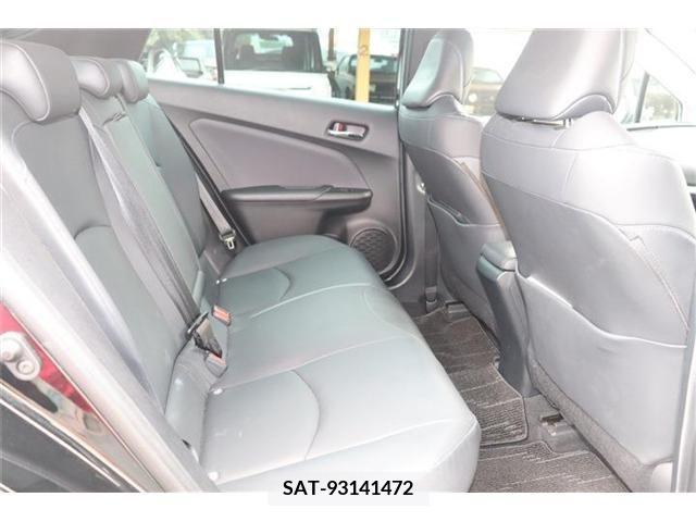 Toyota PRIUS 2019-04 346948-14