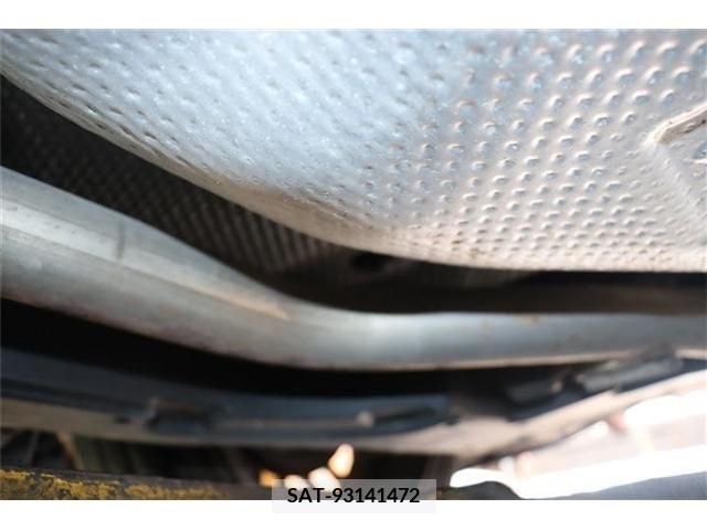Toyota PRIUS 2019-04 346948-23