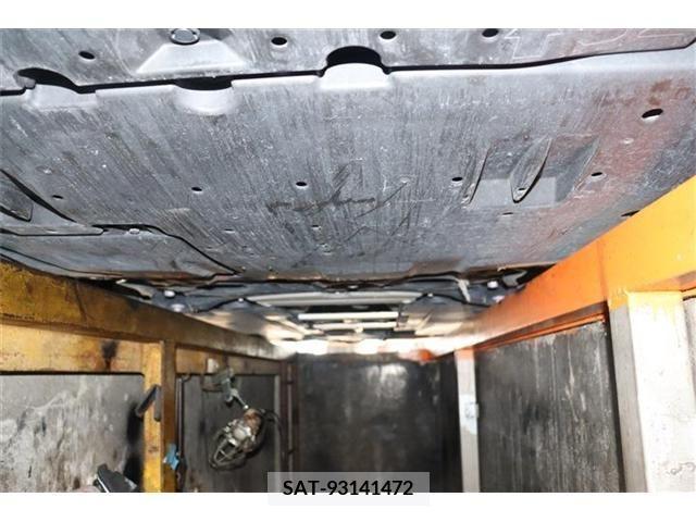 Toyota PRIUS 2019-04 346948-21