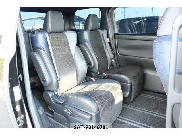 Toyota VELLFIRE 2016-08 369839-14