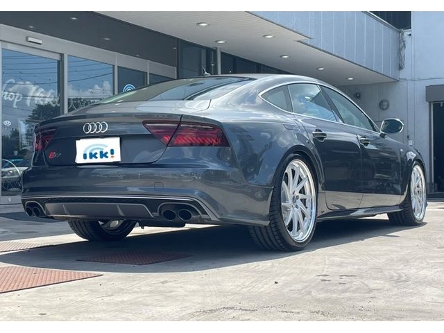 Audi S7 2015-05 3763-1