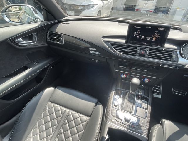 Audi S7 2015-05 3763-9