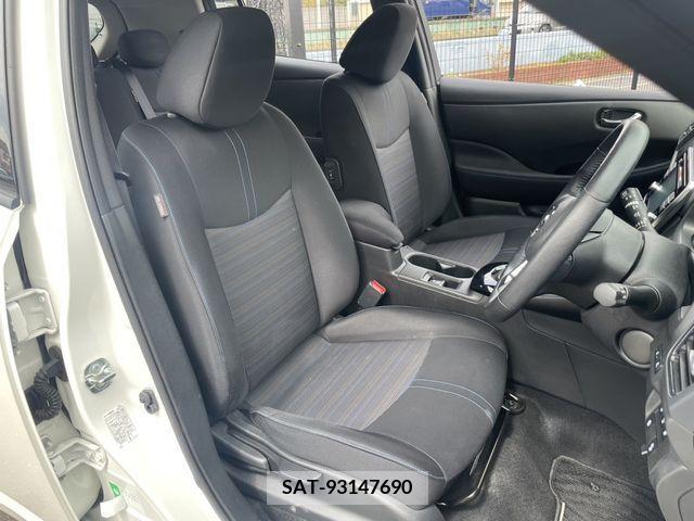 Nissan LEAF 2019-03 246115-16