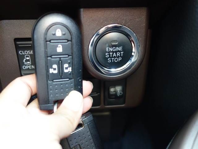 Toyota ROOMY 2018-07 4692-11