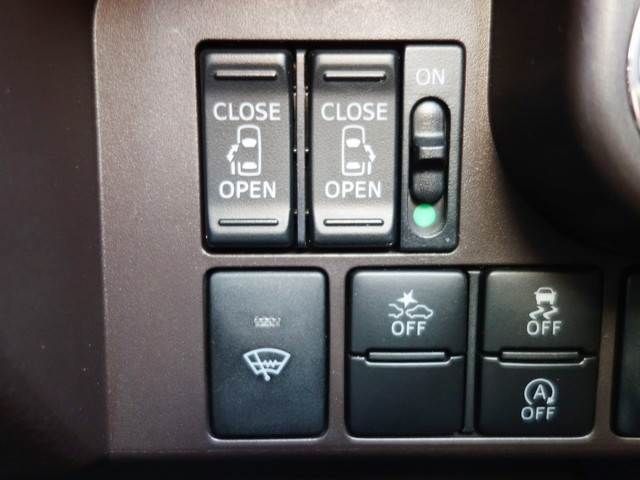 Toyota ROOMY 2018-07 4692-10