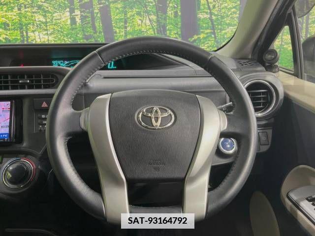 Toyota AQUA 2012-06 346470-10