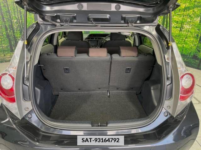 Toyota AQUA 2012-06 346470-9