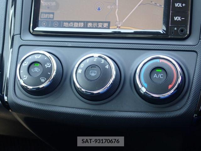 Toyota COROLLA AXIO 2019-05 358006-12