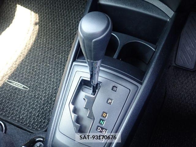 Toyota COROLLA AXIO 2019-05 358006-11