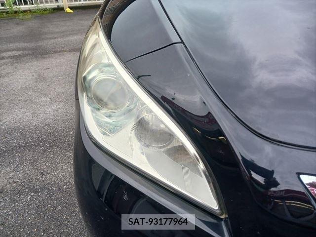 Nissan FUGA 2010-01 353737-18