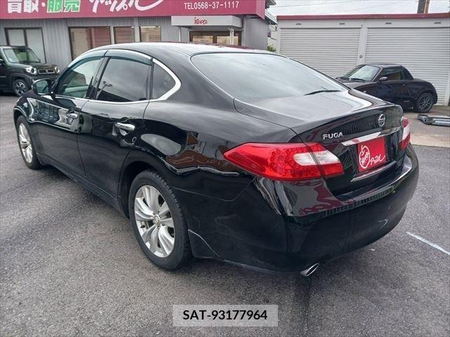Nissan FUGA 2010-01 353737-16