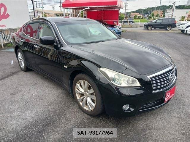 Nissan FUGA 2010-01 353737-12