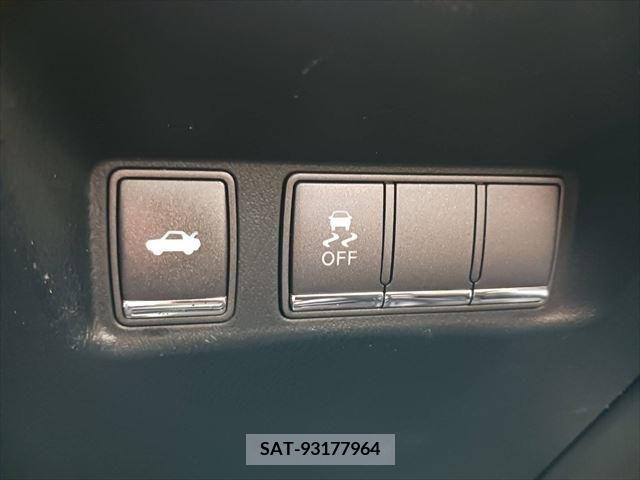 Nissan FUGA 2010-01 353737-4
