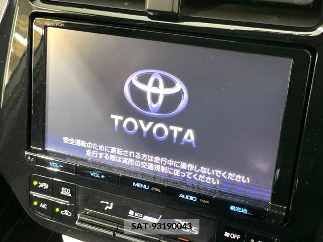 Toyota PRIUS 2017-09 366569-2