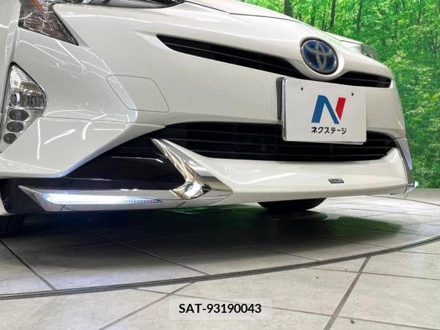 Toyota PRIUS 2017-09 366569-4