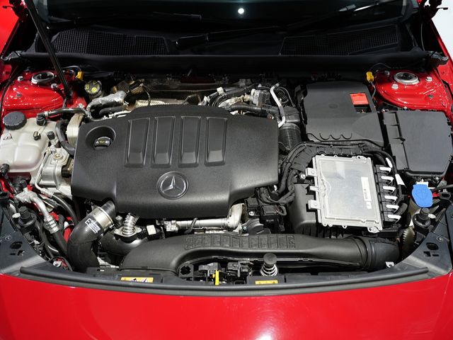 Mercedes Benz CLA-CLASS 2020-03 4065-19