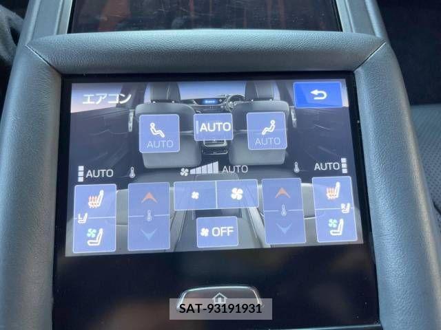 Lexus LS 2018-05 275436-7