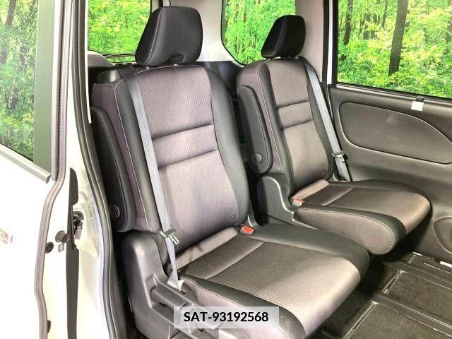 Nissan SERENA 2018-06 348242-9