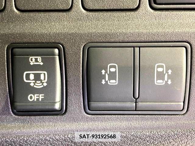 Nissan SERENA 2018-06 348242-5