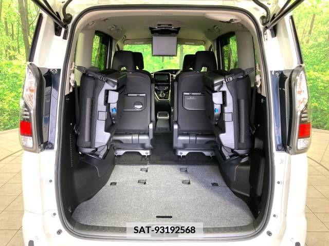 Nissan SERENA 2018-06 348242-11