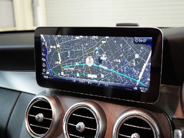 Mercedes Benz C-CLASS 2018-12 21803-12