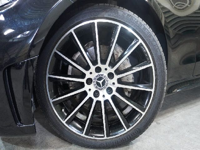 Mercedes Benz C-CLASS 2018-12 21803-7