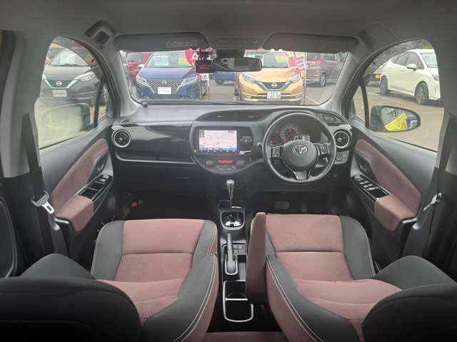 Toyota VITZ 2019-02 12083-2