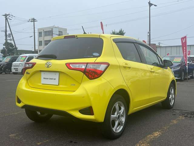 Toyota VITZ 2019-02 12083-1