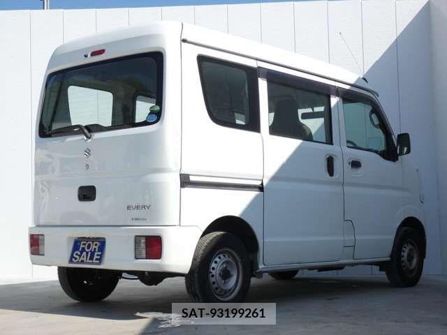 Suzuki EVERY 2018-07 359944-7