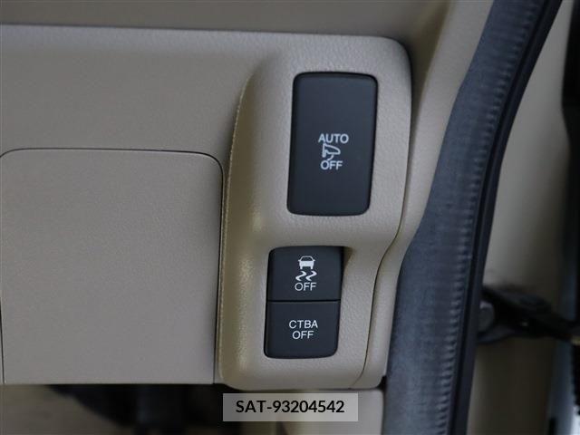 Honda N BOX 2015-06 236267-11