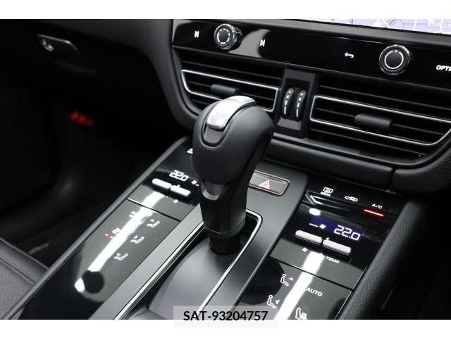 Porsche MACAN 2024-06 366245-3