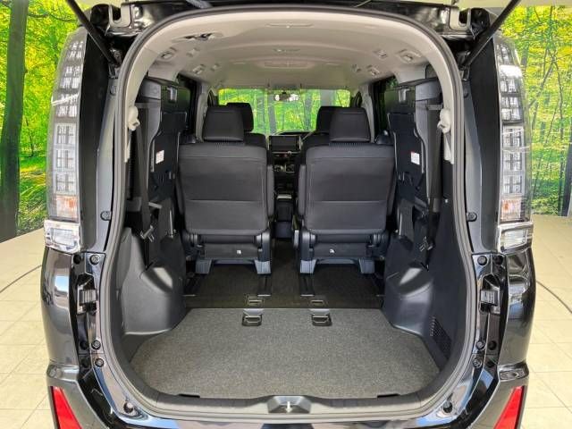 Toyota VOXY 2015-06 186748-11