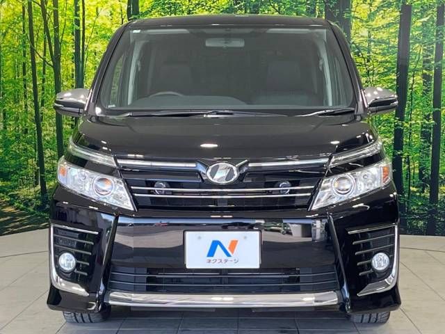 Toyota VOXY 2015-06 186748-15