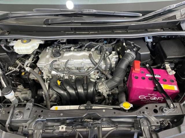 Toyota VOXY 2015-06 186748-19