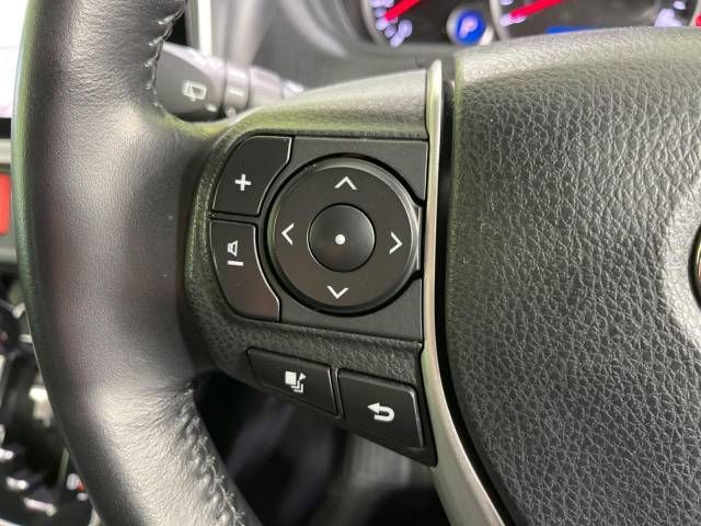 Toyota VOXY 2015-06 186748-7