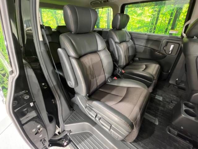 Nissan ELGRAND 2017-04 192978-8