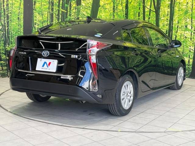 Toyota PRIUS 2017-09 183382-17