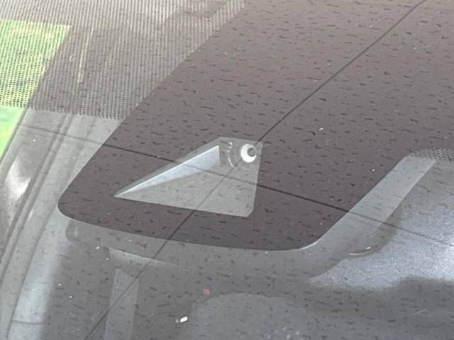Toyota PRIUS 2017-09 183382-4