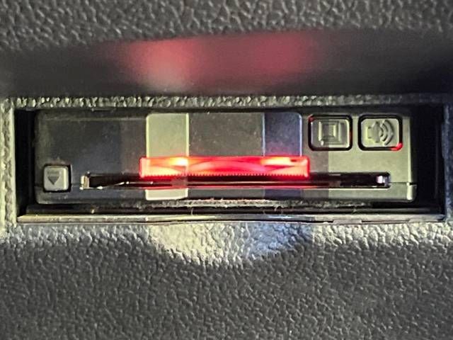 Toyota PRIUS 2017-09 183382-6