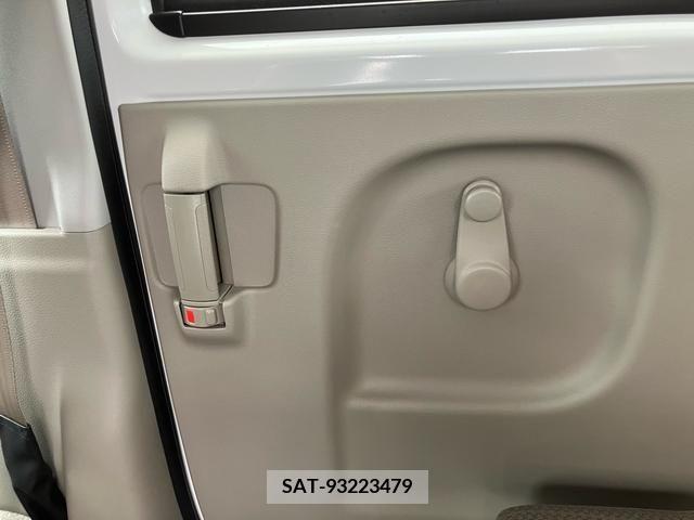 Suzuki EVERY 2023-05 301649-9
