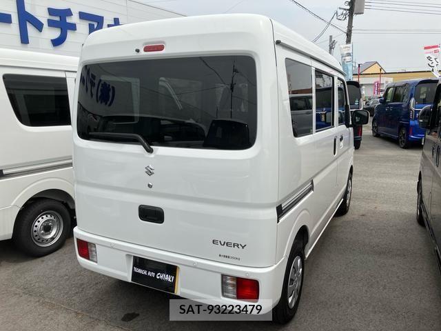 Suzuki EVERY 2023-05 301649-5