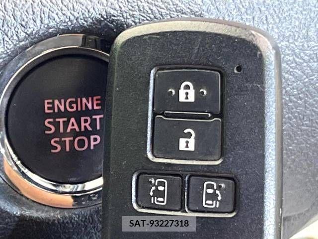 Toyota SIENTA 2016-09 219284-6