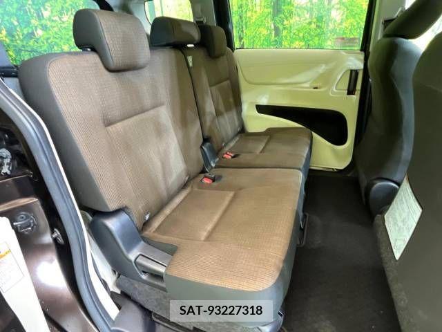 Toyota SIENTA 2016-09 219284-9