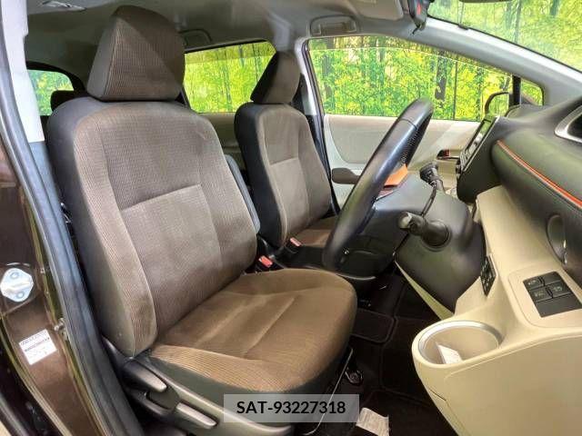 Toyota SIENTA 2016-09 219284-8