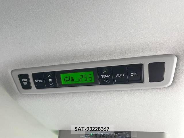 Toyota VELLFIRE 2012-05 215135-7